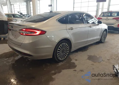 2018 Ford Fusion Hybrid Titanium из США, поврежденный, VIN 3FA6P0RU0JR150919
